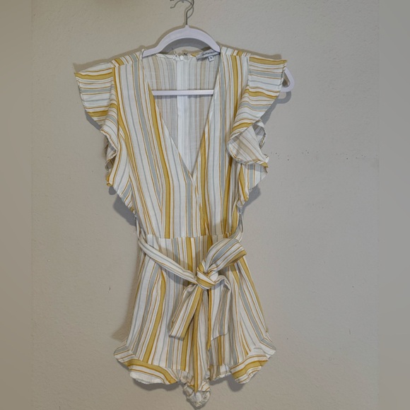 Multi color romper - Picture 1 of 1